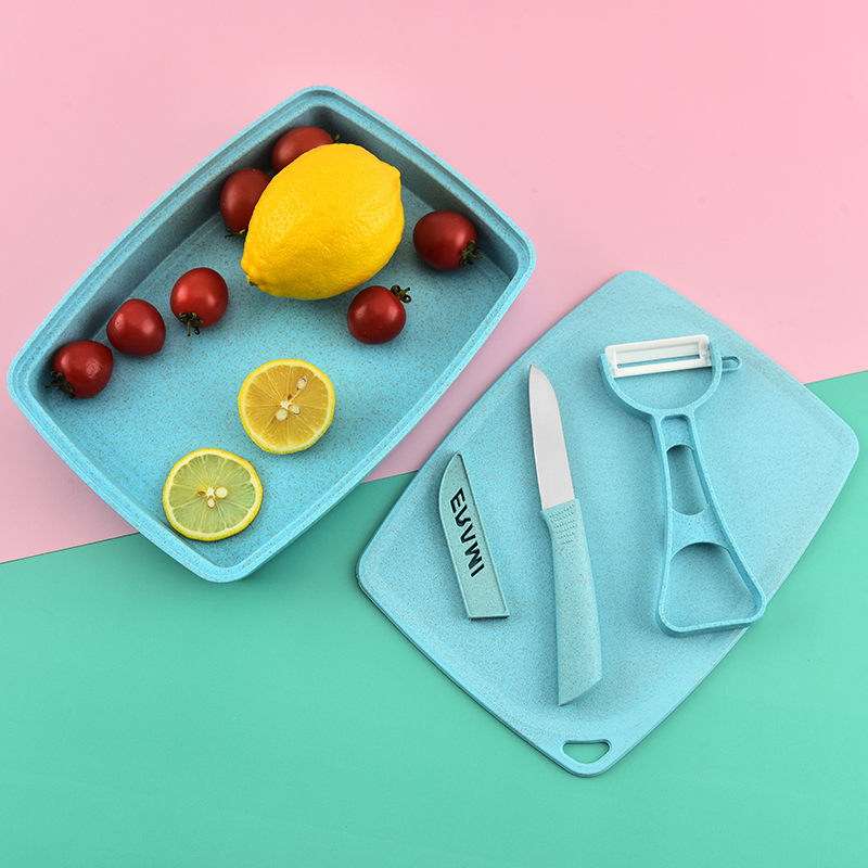 Set di quattro coltelli da fru - Baby Food Utensils Set recensione e prezzo