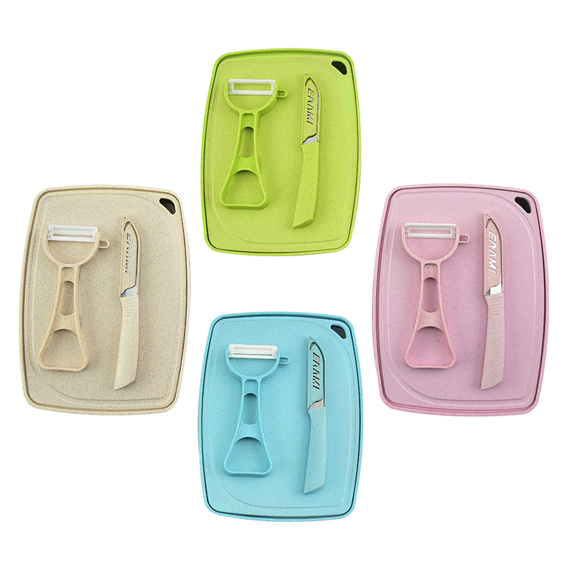 Set di quattro coltelli da fru - Baby Food Utensils Set recensione e prezzo